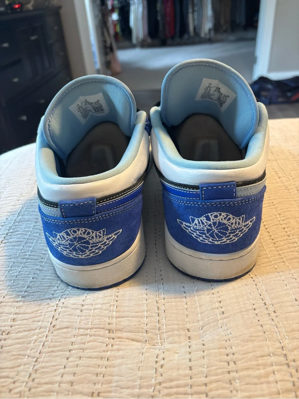 Jordan 1 Low Men's Athletic Shoes White & Blue